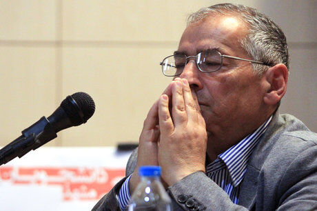حساب بانکی زیباکلام توقیف شد