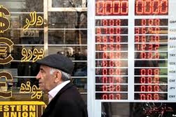 نرخ تعادلی ارز ۸ هزار تومان است