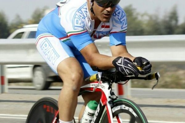 دانشور به کمپ اتحادیه جهانی دوچرخه سواری دعوت شد