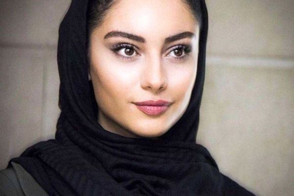 تیپ «ترلان پروانه» در اکران «جاده قدیم»