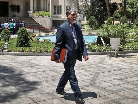 دومین کارت زرد مجلس به صالحی در یک روز