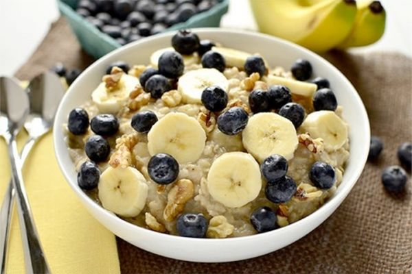 حریره بادام زمینی و جو دوسر؛ صبحانه چاق کننده