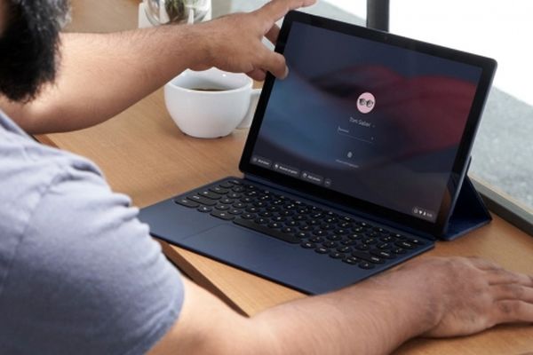 رونمایی گوگل از تبلت «پیکسل اسلیت»/ عکس