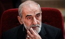حسین شریعتمداری: «من به لبخند گرگ بدبینم»