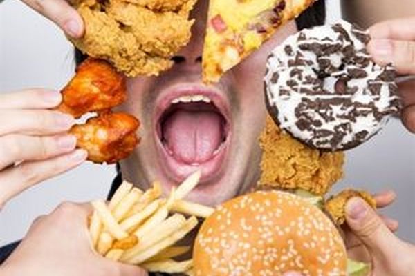 مصرف غذاهای چرب ژن‌ها را تغییر می‌دهد