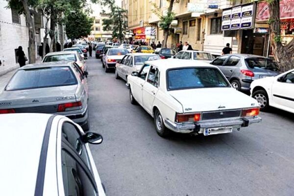 خلاءقانونی؛ عامل اصلی ترافیک خیابان پرستار است