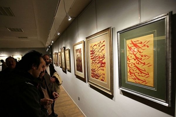 حضور 50 اثراز 26 استاد خوشنویسی در «آستان قدس خورشید»