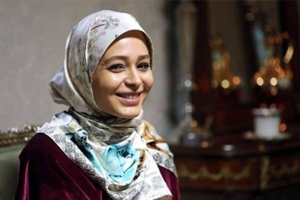 «سانیا سالاری» با لابی‌گری بازیگر سریال «دلدادگان» شد؟