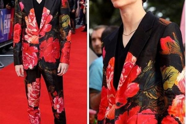 کت و شلوار خنده‌دار بازیگر سرشناس