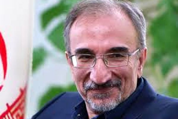 رمارم: تقی زاده خامسی رفتنی است