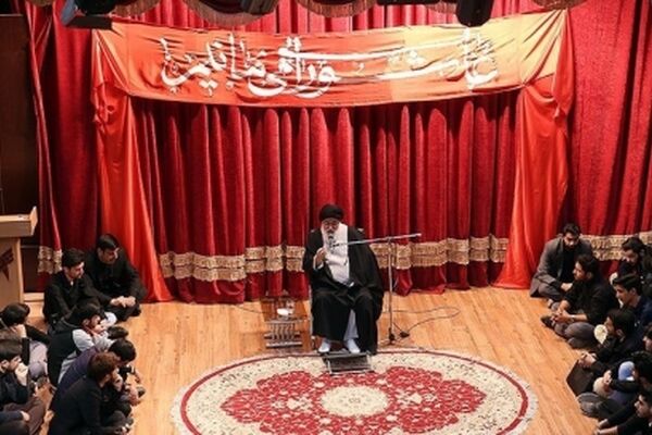 نباید بگذاریم ‌بازار فساد و ابتذال در شهر حاکم شود‌ / دشمن می‌خواهد مشهد را از قداست بیندازد