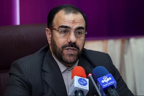 استعفای هیچ وزیری مطرح نیست
