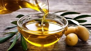 رییس شورای ملی زیتون: روغن زیتون ارز دولتی نمی‌خواهد