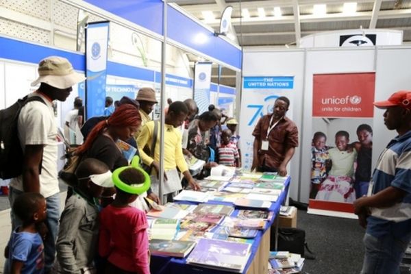 شیوع وبا نمایشگاه کتاب زیمبابوه را تعطیل کرد