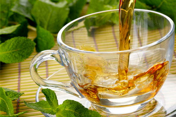 متفاوت ترین کاربردهای چای در خانه