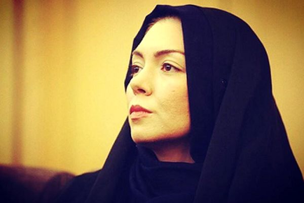 سکوت «آزاده نامداری» شکست/گلایه های مجری پرحاشیه