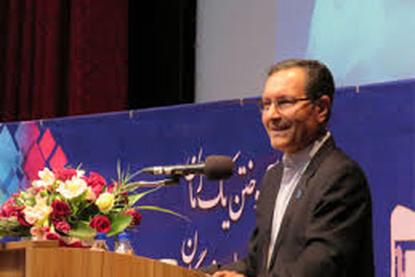 دانشجویان از آینده ناامید نباشند؛ شرایط فعلی کشور زودگذر است