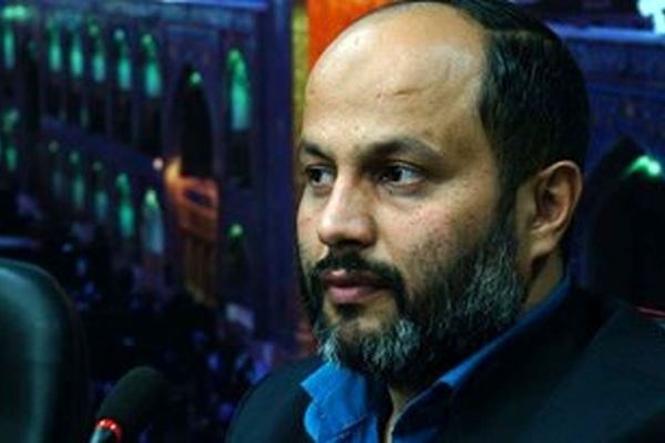 مسجد باید کانون رسیدگی به مشکلات مردم محله باشد