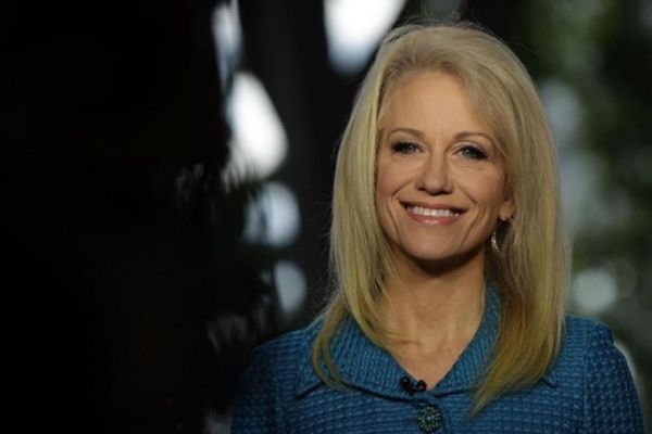 مشاور ترامپ: من قربانی آزار جنسی هستم