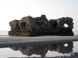 بندر تاریخی کُنگ در تسخیر زباله‎ها