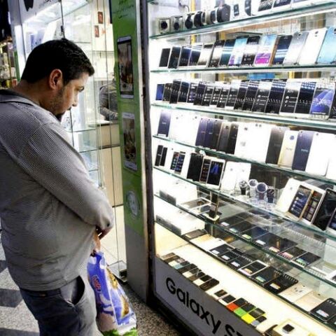 کاهش قیمت به بازار موبایل و کامپیوتر رسید