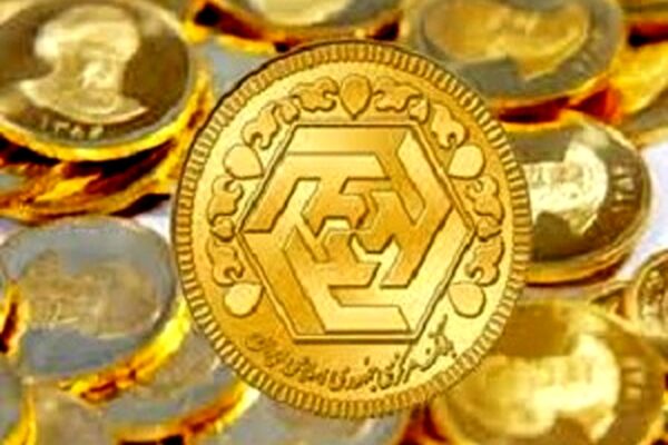 قيمت طلا و سكه همگام با دلار ريزش كرد