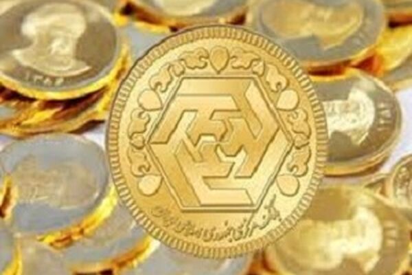 قيمت طلا و سكه همگام با دلار ريزش كرد