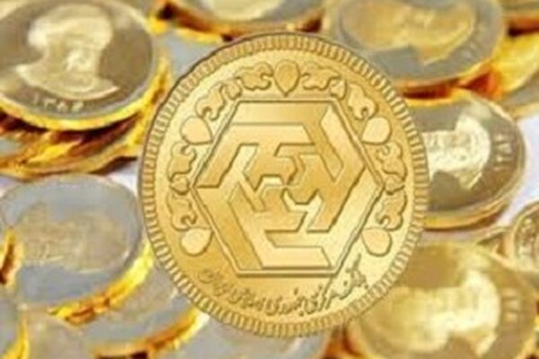 قيمت طلا و سكه همگام با دلار ريزش كرد