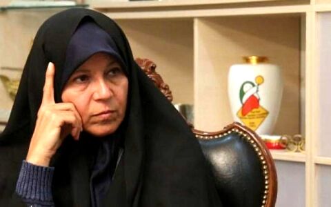 فائزه هاشمی: پیغام داده‌اند ساکت باشم