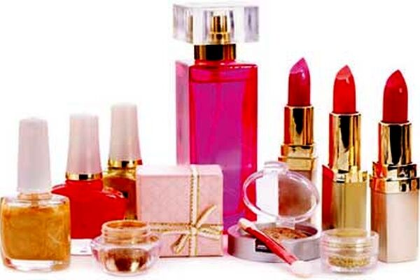 هفت ترفند آرایشی ساده که آرایش شما را زیبا و کامل می‌کنند