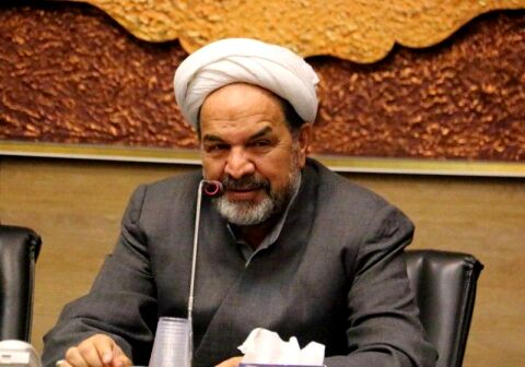 دشمن مدافعان انقلاب را نشانه گرفته است