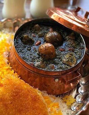 راز پخت قورمه سبزی خوشمزه را اینجا بخوانید