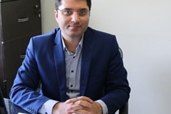 ارزآوری اقتصادی آموزش زبان فارسی به خارجی‌ها