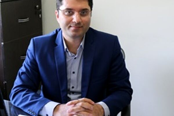 ارزآوری اقتصادی آموزش زبان فارسی به خارجی‌ها