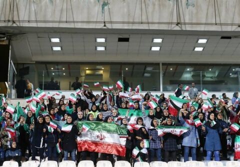 آزادی برای بانوان آزاد شد / ثانیه ها برای حضور بانوان در دیگر ورزشگاه ها به شماره افتاد