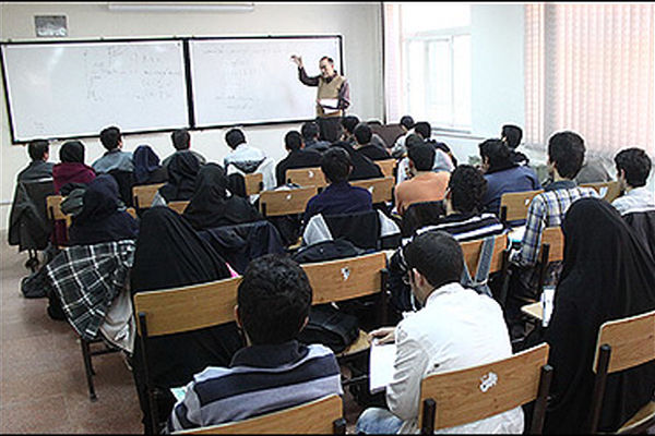 دانشگاه‎‌ها، دانشجویان را موتور یادگیری می‌بینند/ فشارکاری اساتید مانعی برای تعامل سازنده با دانشجو