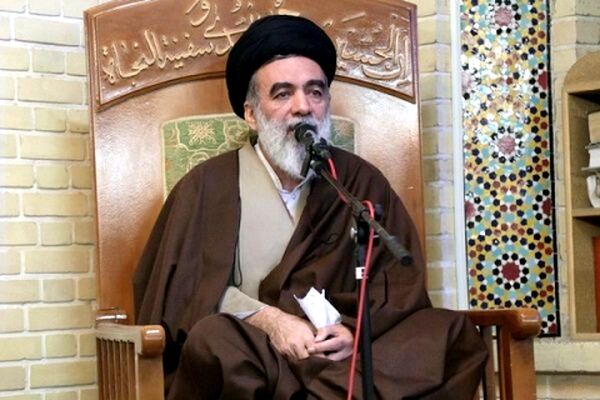 دشمن از دانشجوی انقلابی و تأثیرگذار می ترسد