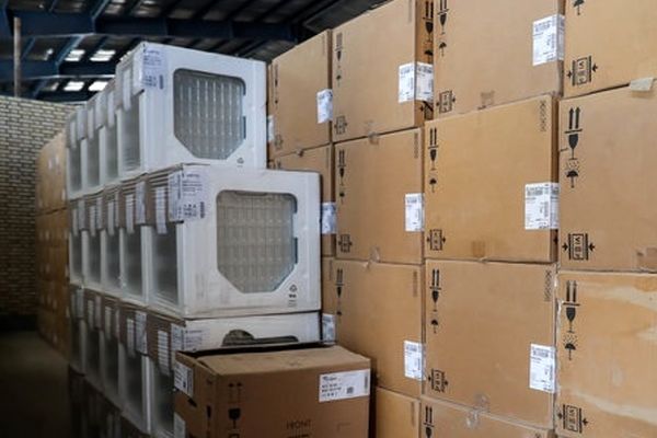 کشف ۱۰ انبار احتکار کالا در محلات حاشیه مشهد