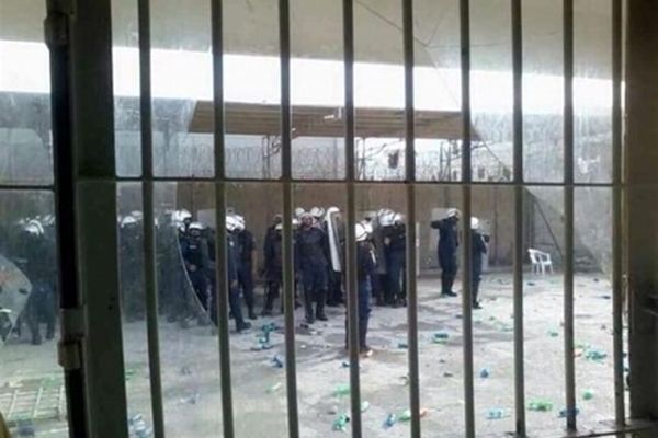 مسموم شدن ۳۰ کودک در زندان‌های رژیم آل خلیفه