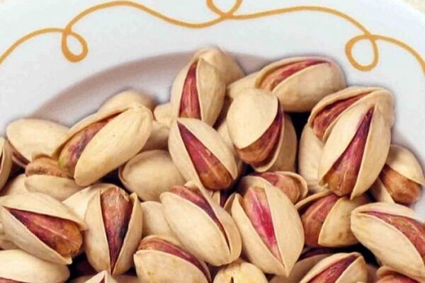 صادرات پسته‌های وارداتی!