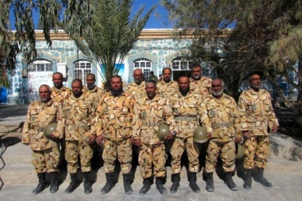 گزارشی از پادگان 08 خاش؛ سربازانی با ریش‌های سفید