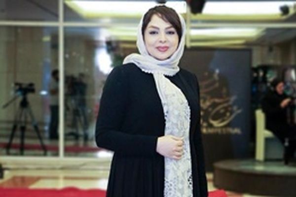 حساسیت عزت‌الله ضرغامی به ریمل ساده چشم و انتقاد مجری زن از او