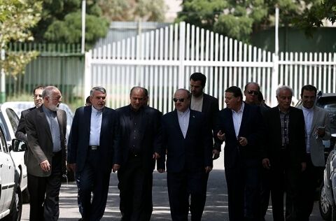 ماجرای بازنشستگی مدیران فدراسیون فوتبال، نامه به IOC / اعزام مأمور برای مذاکره با فیفا