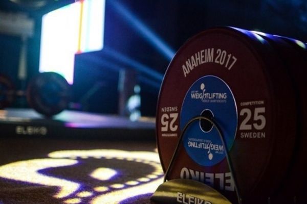 تیم ملی وزنه‌برداری از مشهد زمینی به عشق‌آباد می‌رود