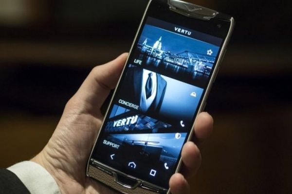 بازگشت با شکوه برند لاکچری Vertu