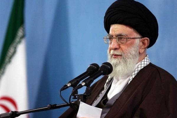 امام خامنه‌ای: مسئولان جز در موارد امنیتی هیچ رازی را از مردم پنهان نکنند