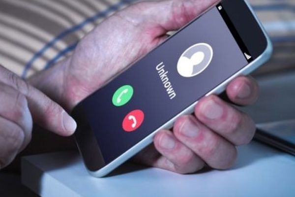 هشدار؛ کلاهبرداری اپراتورهای تلفن خارجی از ایرانی‌ها