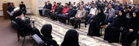 قهرمانان ورزشی، افتخار اسلام هستند/ قهرمانان حامل ارزش‌های دینی باشند