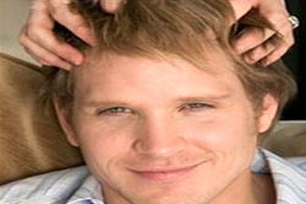 دلیل خارش سر  چیست ؟