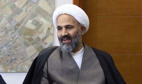 بیشتر از کابینه، سیاست‌های رئیس‌جمهور باید اصلاح شود